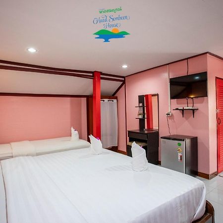 Haad Somboon House Hotell Bang Saphan Exteriör bild