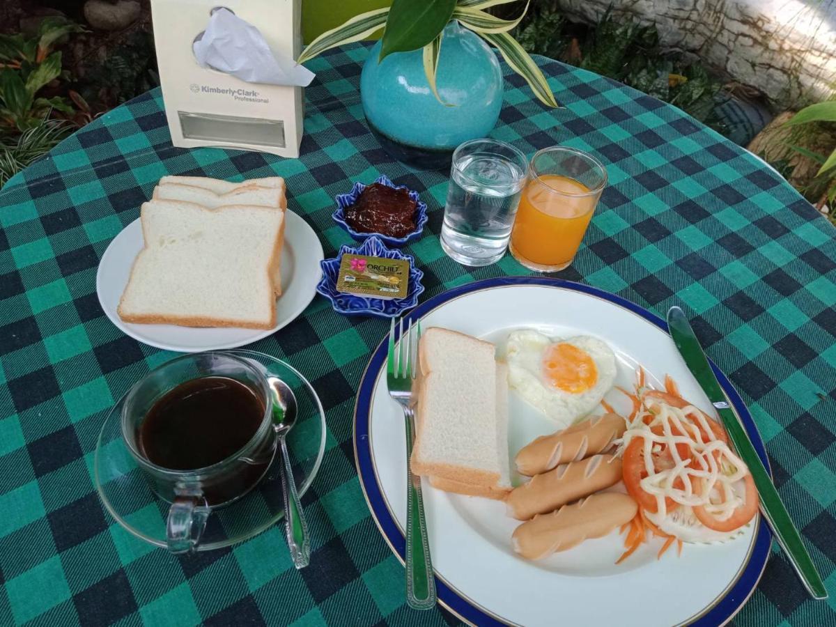 Haad Somboon House Hotell Bang Saphan Exteriör bild